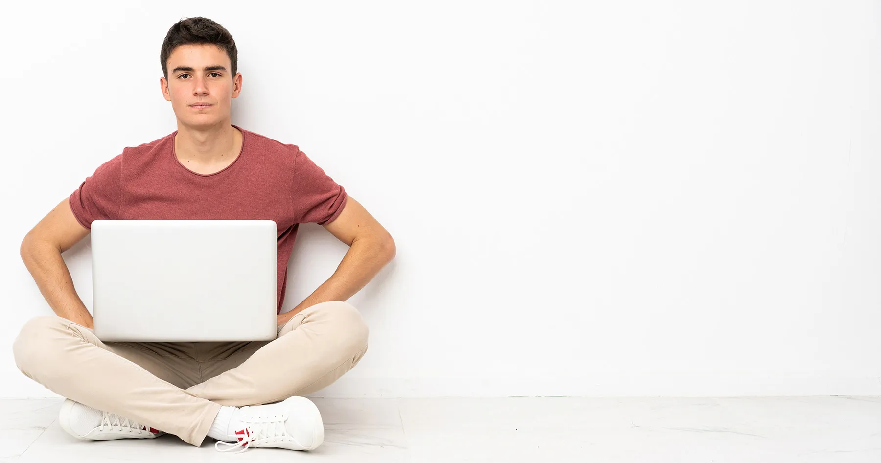 male_Wall_computer_1800